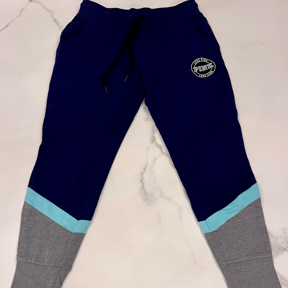 Victoria’s Secret sweats, like new! Soft, size small